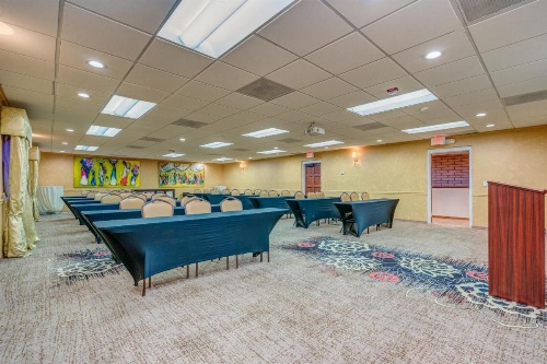Sierra Suites image 31
