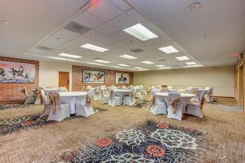 Sierra Suites image 7